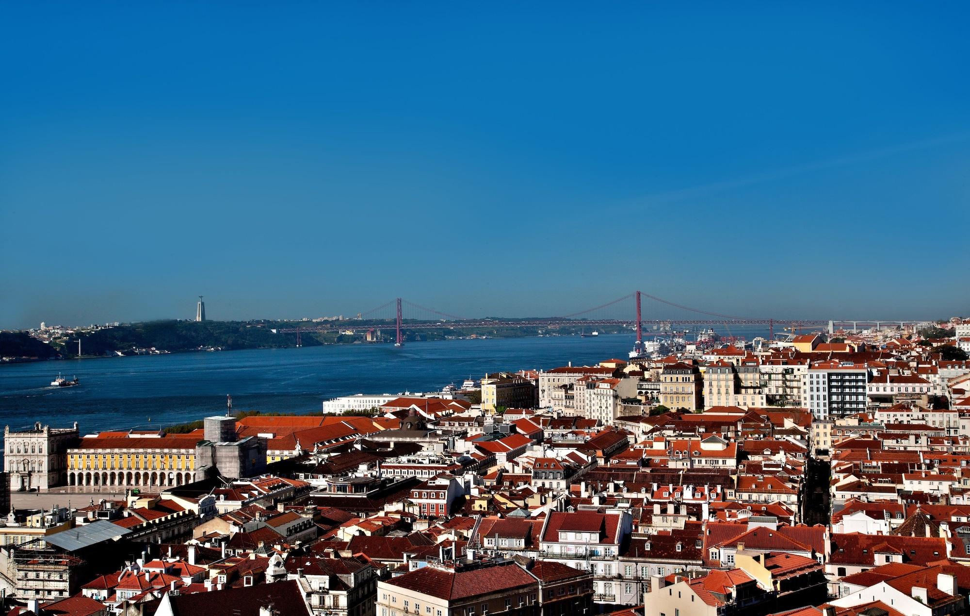 Solar Dos Mouros Hotel Lisbon Exterior photo