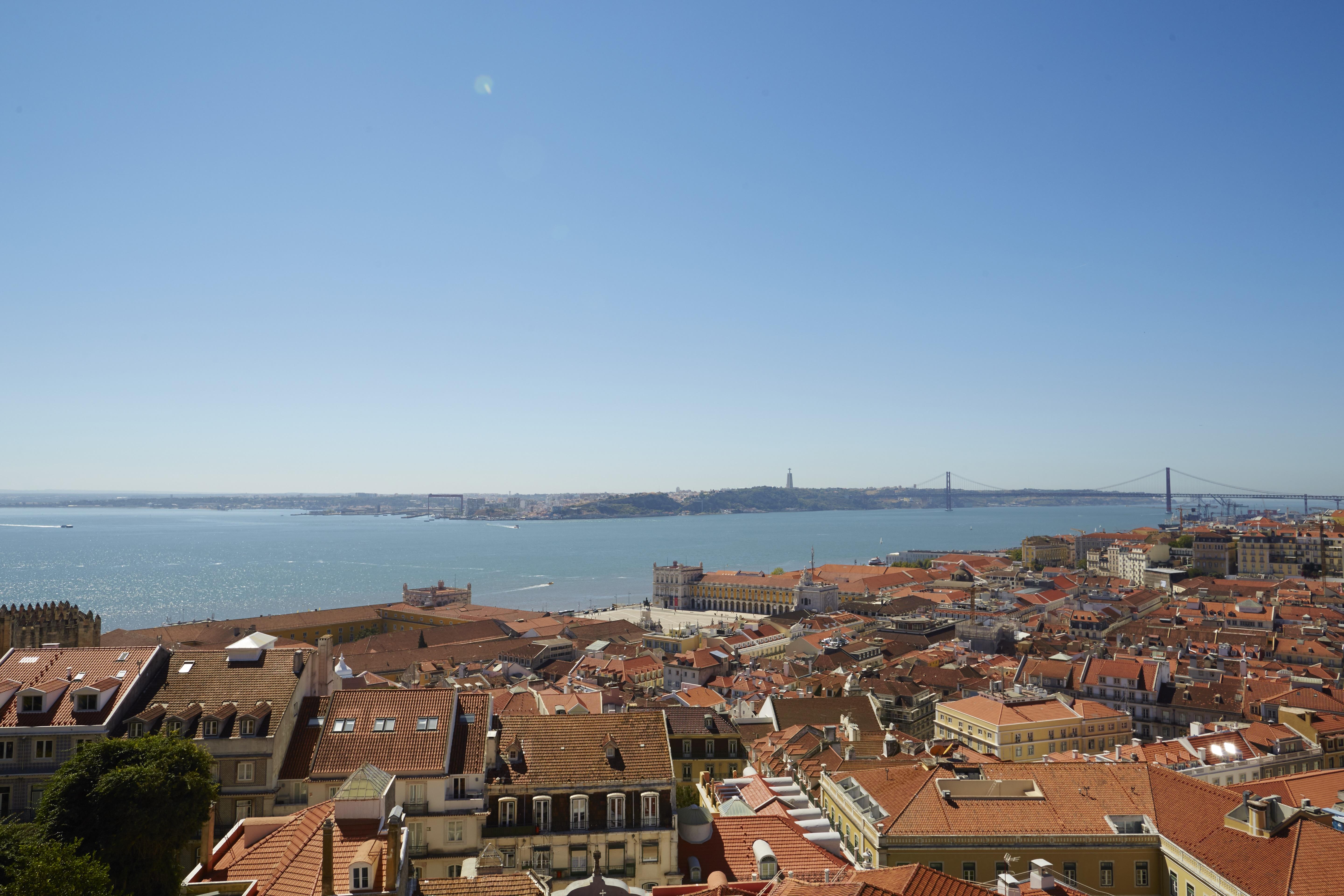 Solar Dos Mouros Hotel Lisbon Exterior photo